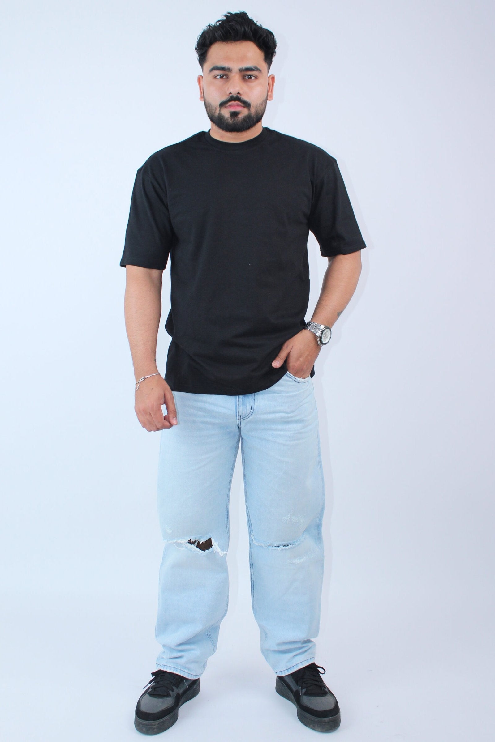 Printed Oversized Fit Solid Black T-shirt - Calywer