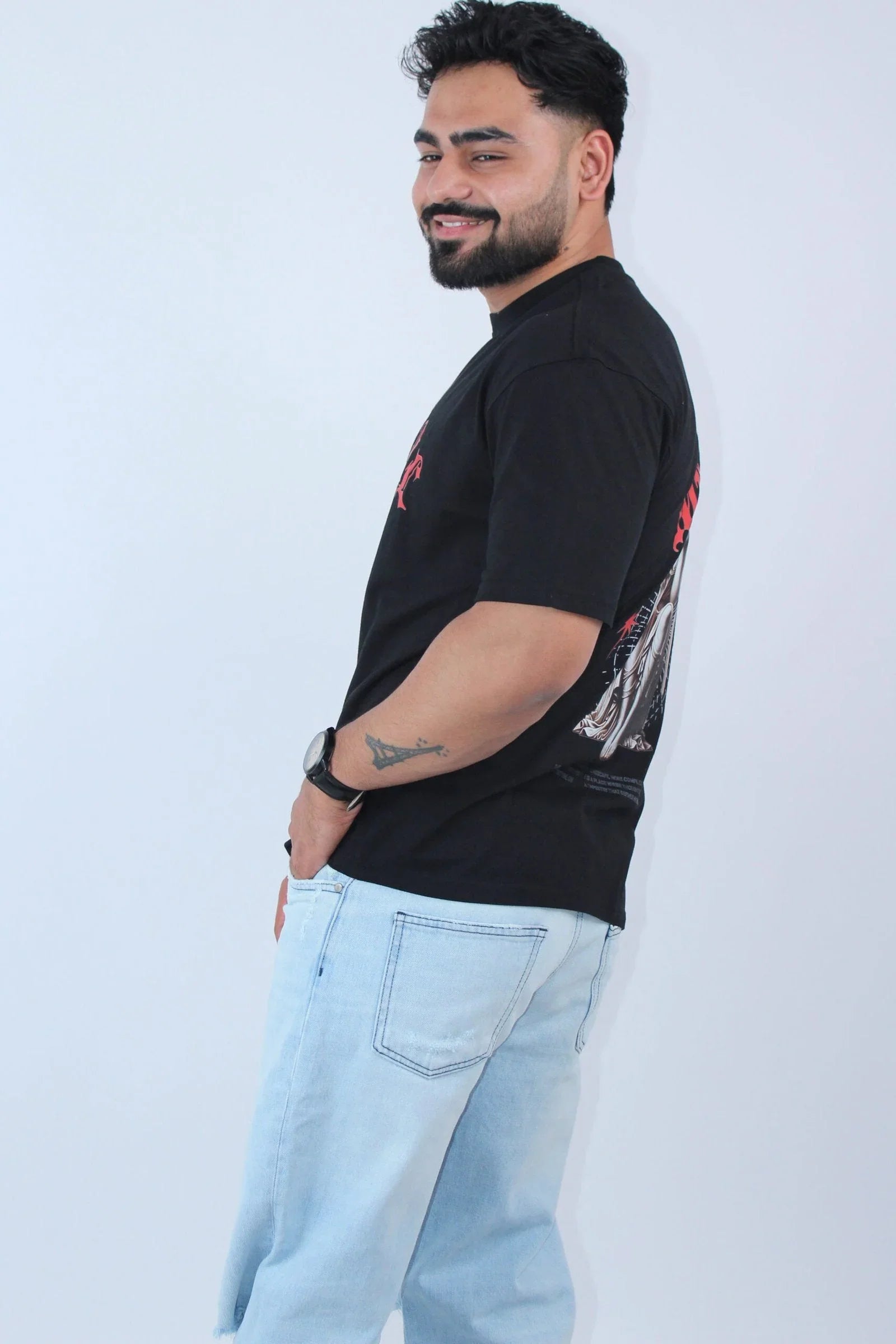 Printed Oversized Fit Solid Black T-Shirt - Calywer