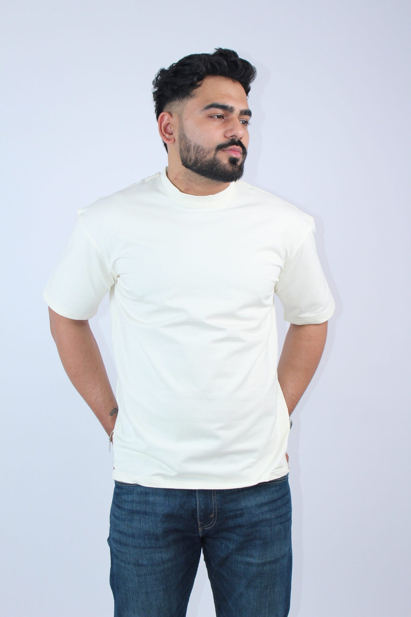 Oversized Breathable OFF-White T-Shirt - Calywer