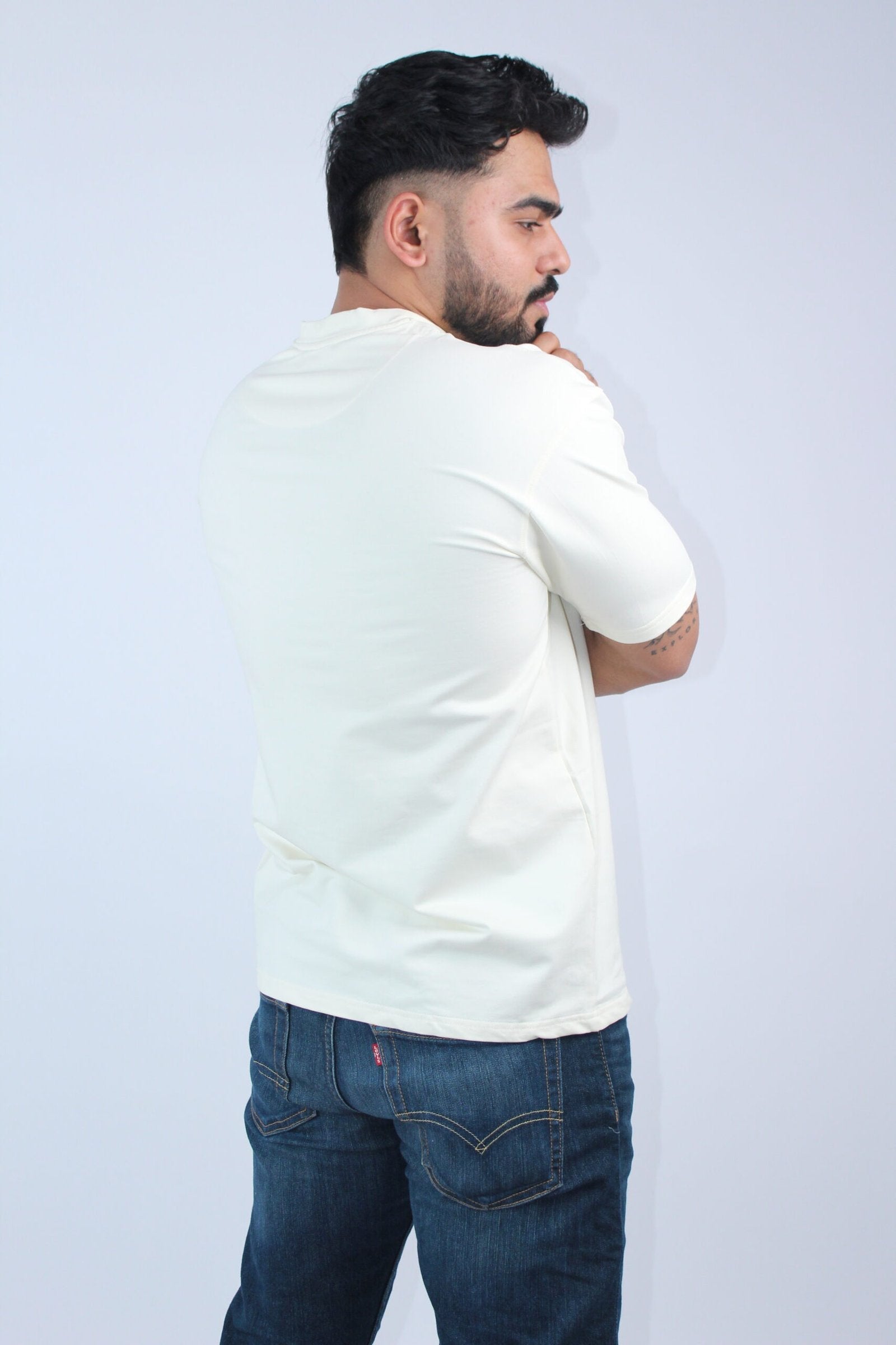 Oversized Breathable OFF-White T-Shirt - Calywer