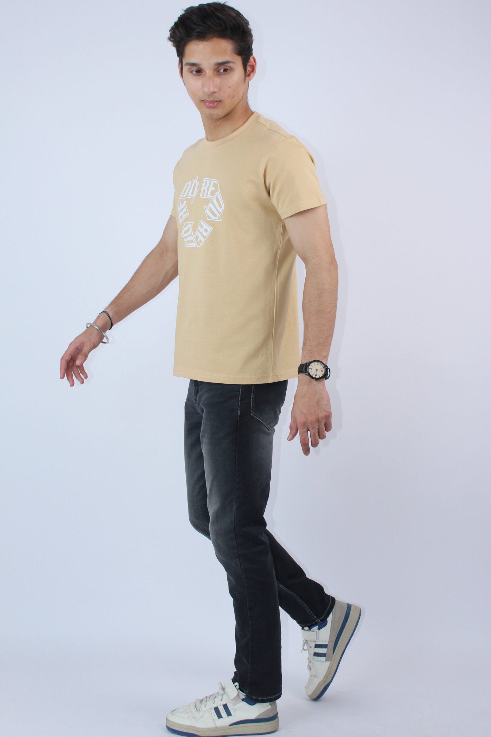 Men's Slim Regular Fit T-Shirt - Calywer