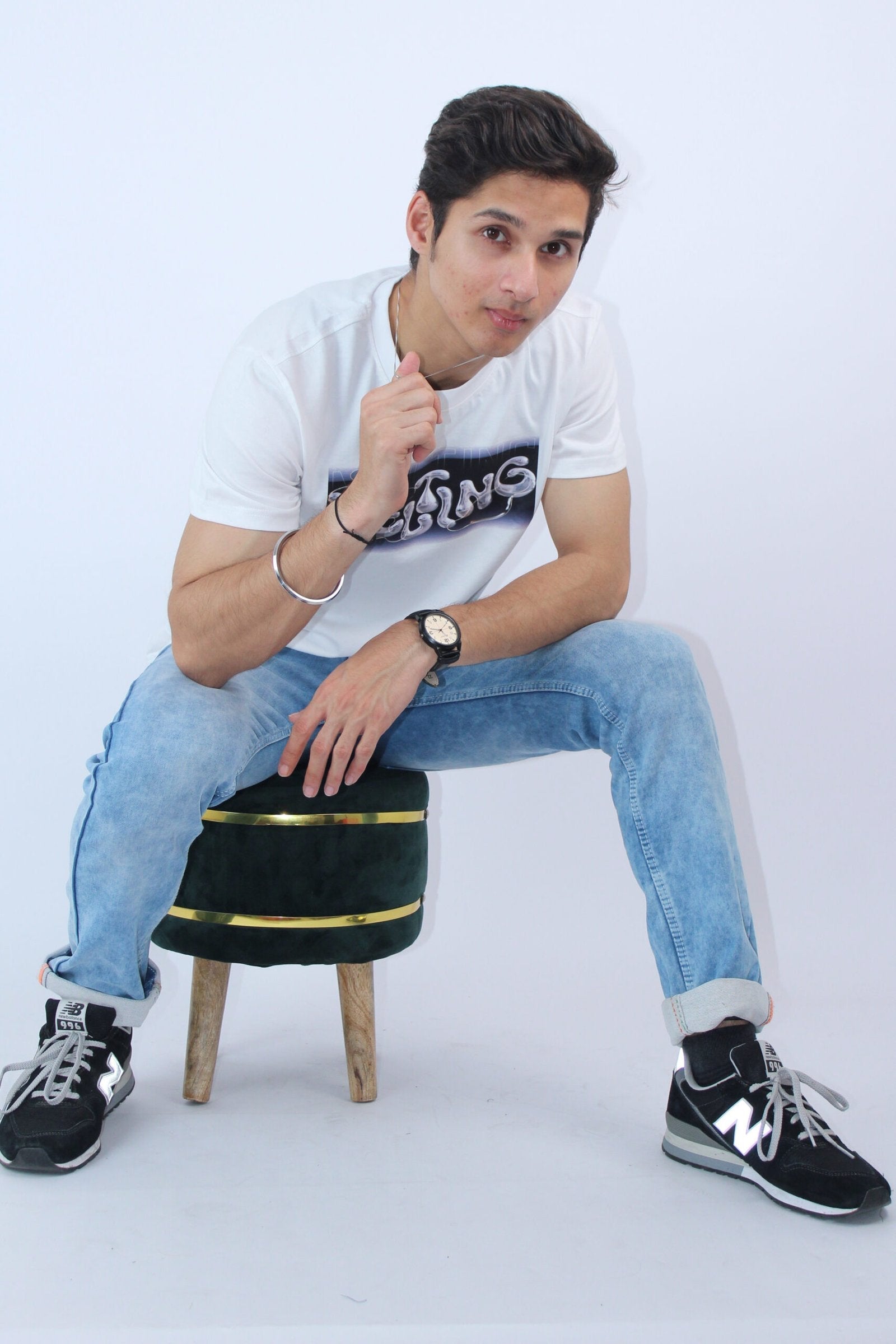 Men's White Printed Slim Fit T-Shirt - Calywer