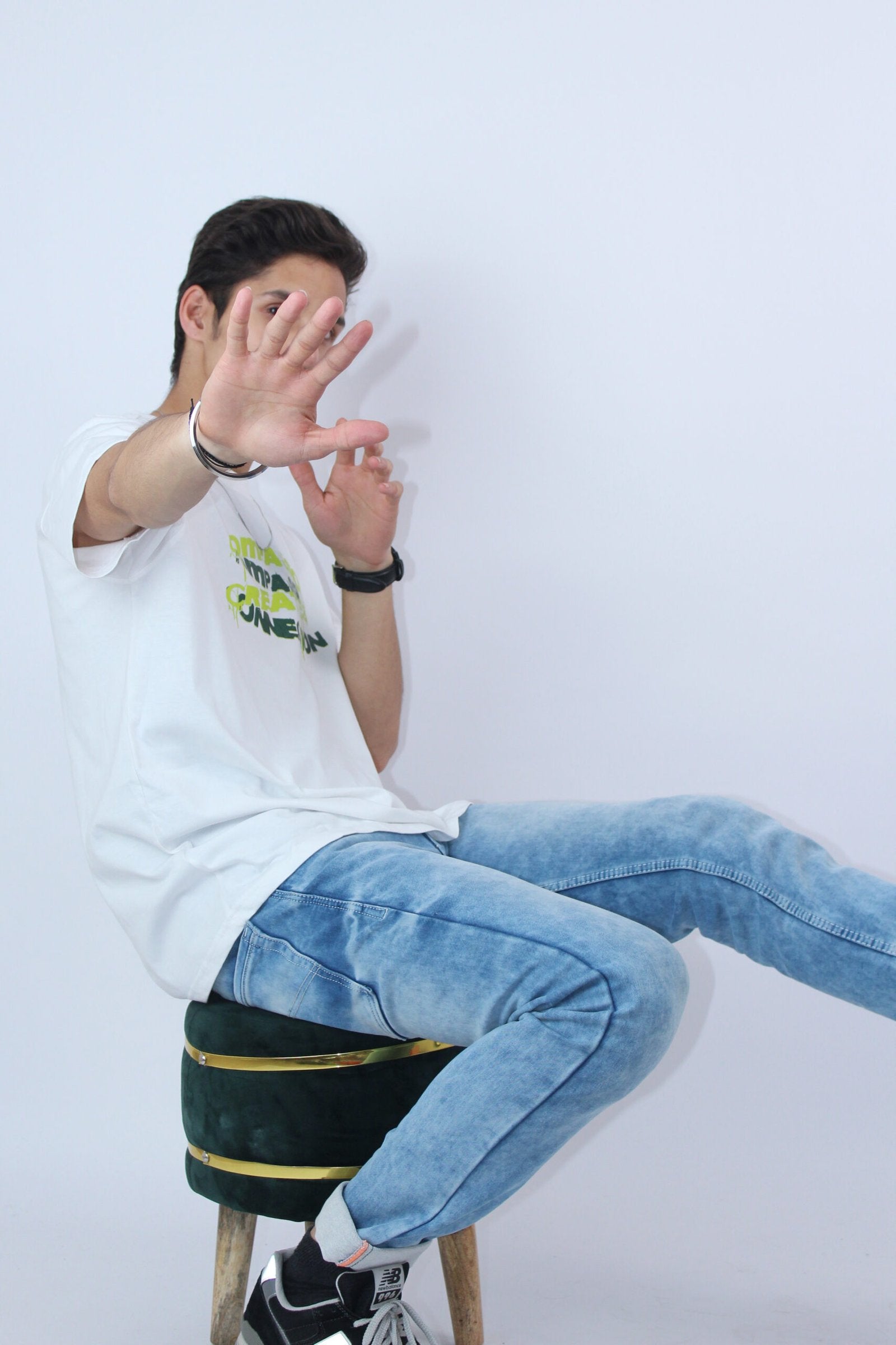 Slim Fit 2-Way Stretch White T-Shirt - Calywer