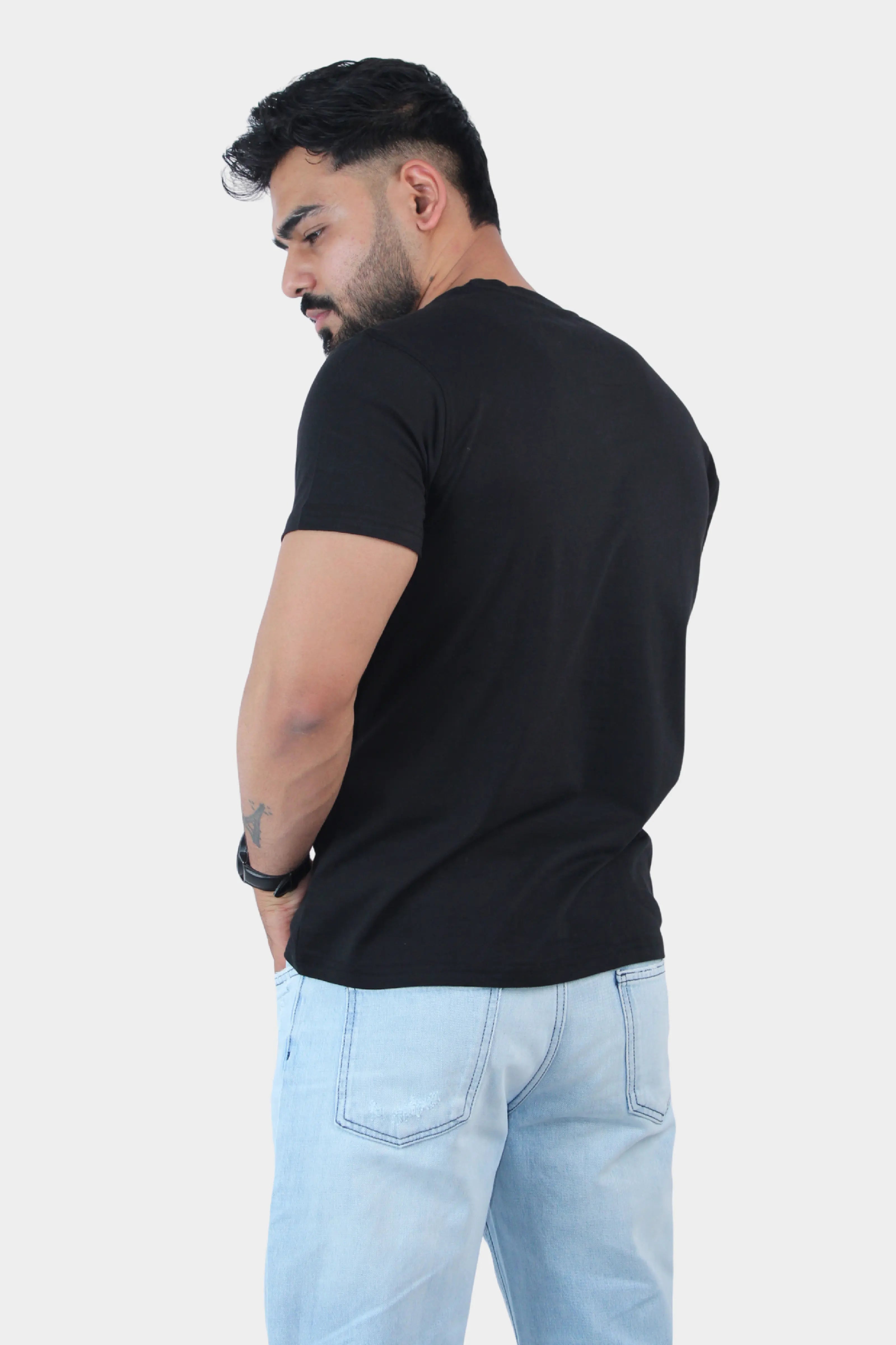 black t shirt for men