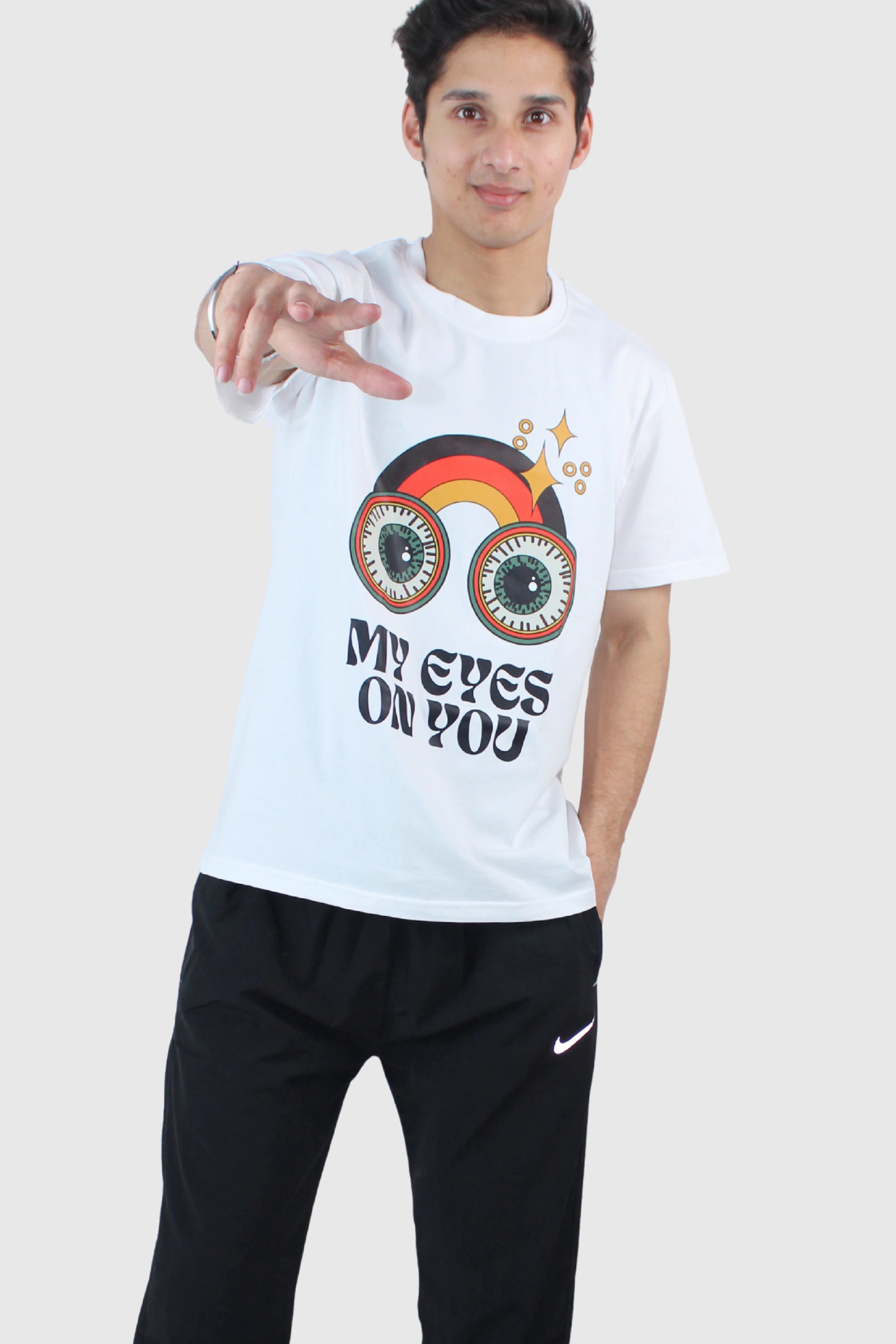 calywer white printed tshirt