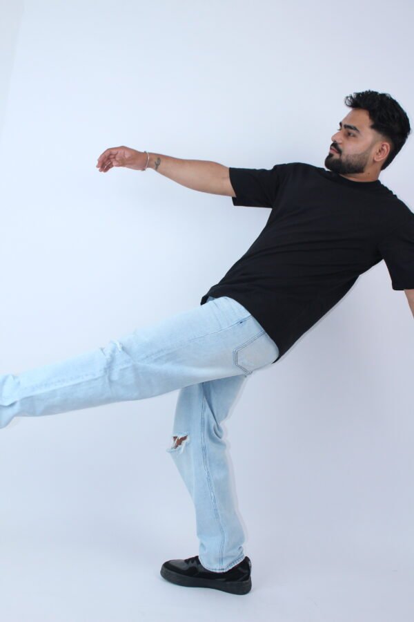 Printed Oversized Fit Solid Black T-shirt - Image 3